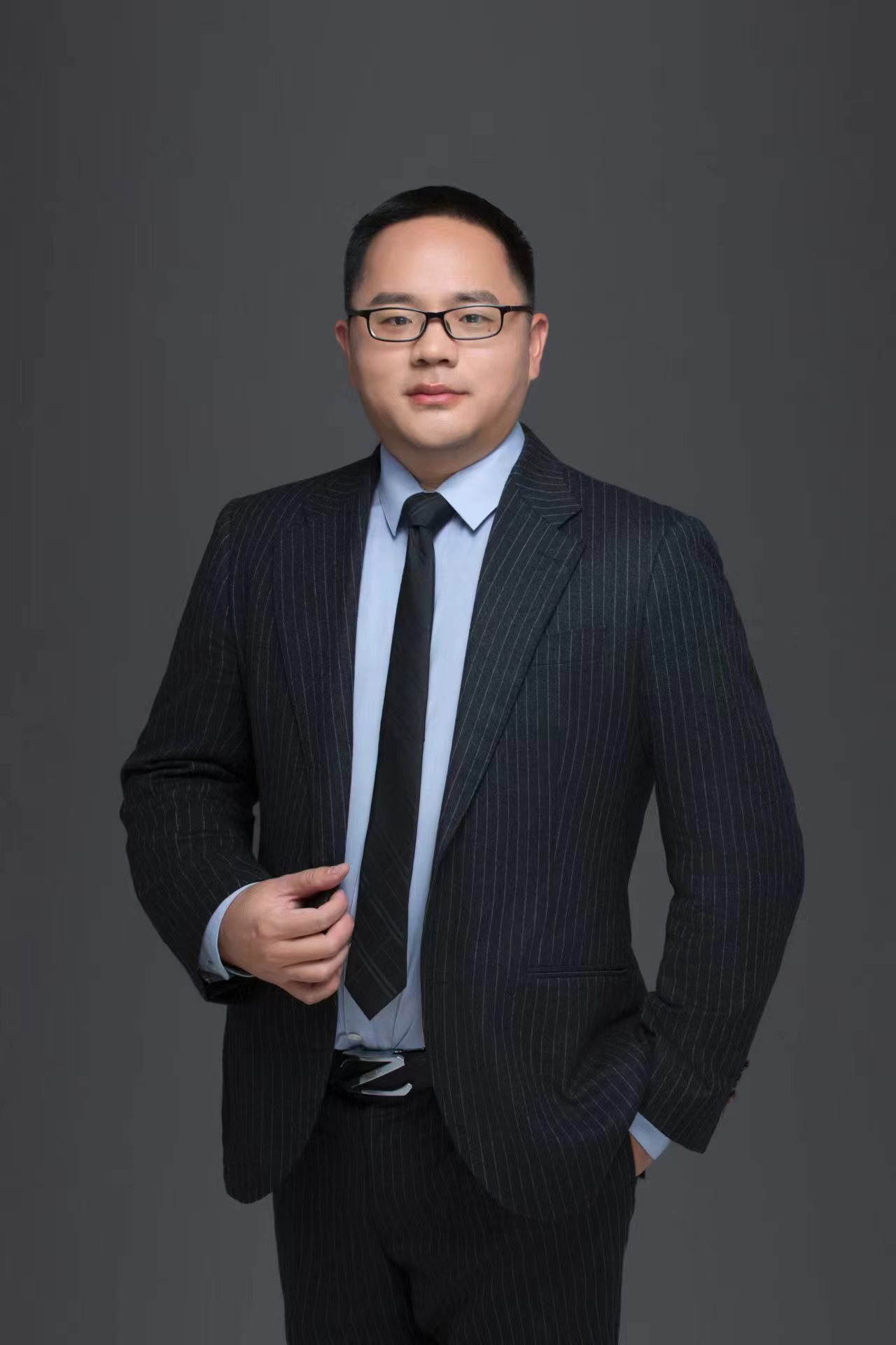 黄建平律师